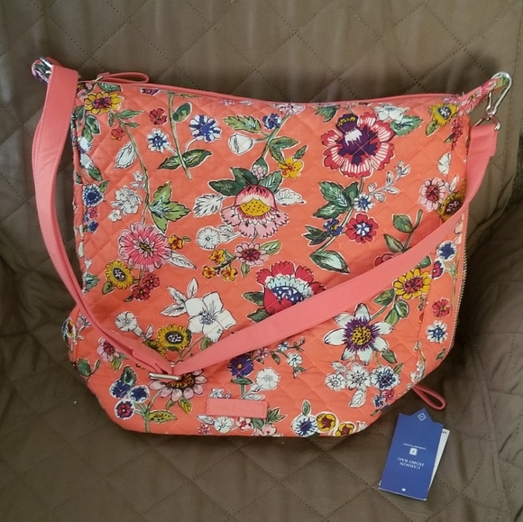 Vera Bradley Handbags - 🤎Vera Bradley  Carson Hobo Bag